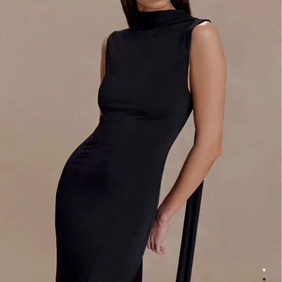 Meshki Wisteria Slinky Maxi Dress With Scarf - Black Size Medium - Picture 3 of 11